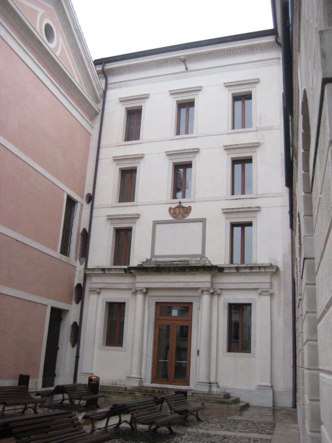 07P-Palazzo%20Dogana%20da%20Piazza1.jpg